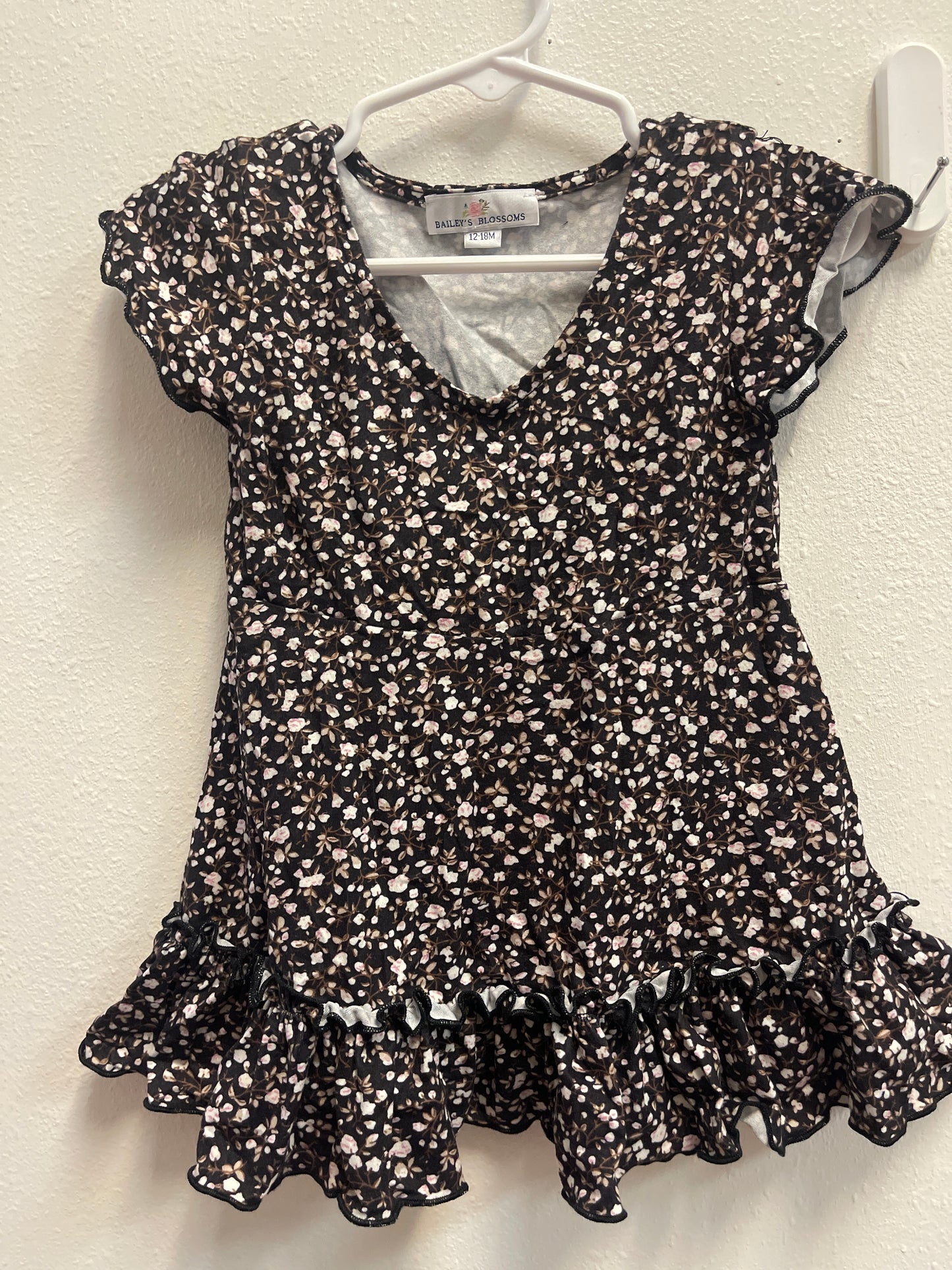 12/18m Baileys Blossoms Black Floral Dress