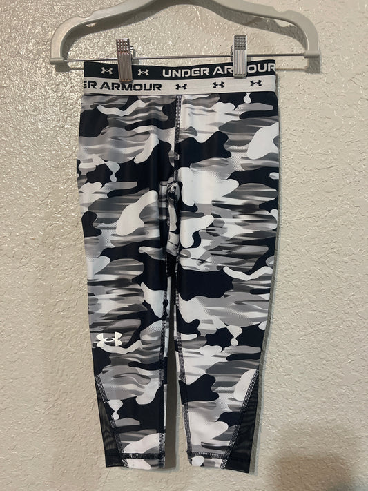 5 Under Armour Black White Camo Legging