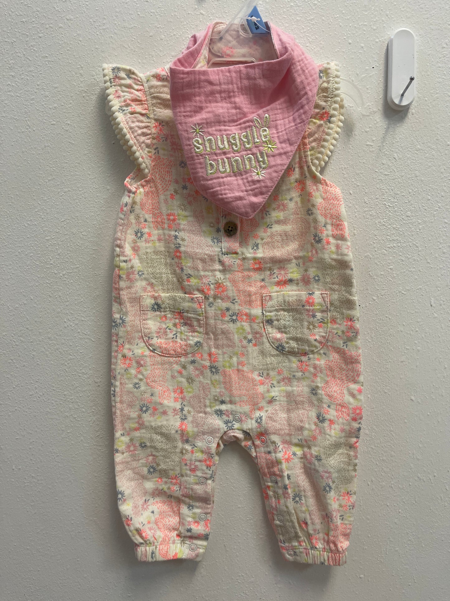 3/6m NEW Snuggle Bunny Romper + Bib Set