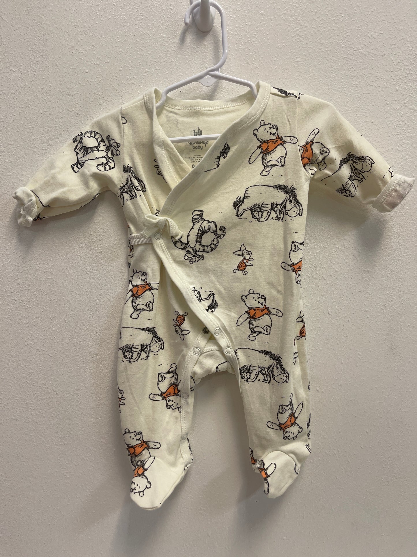 0/3m Disney Baby Winnie Pooh Wrap Sleeper