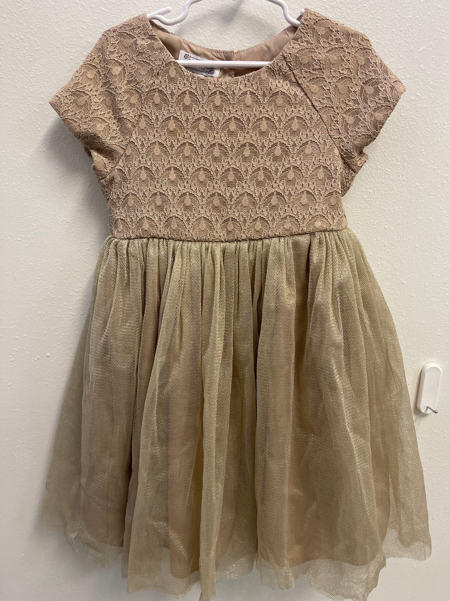 6 Pippa & Julie Gold Lace Dress