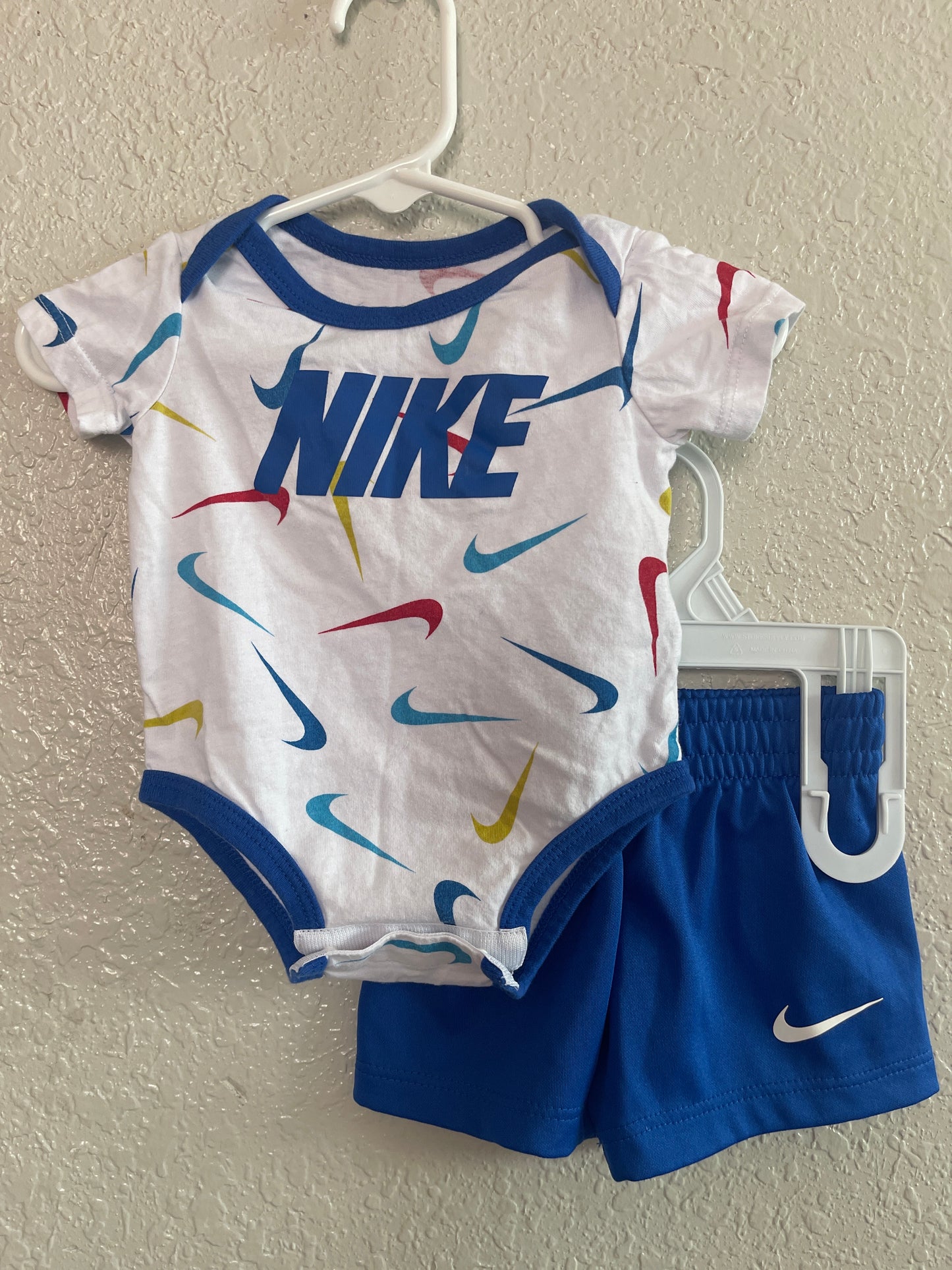 3m Nike Blue + Multi Swoosh Set