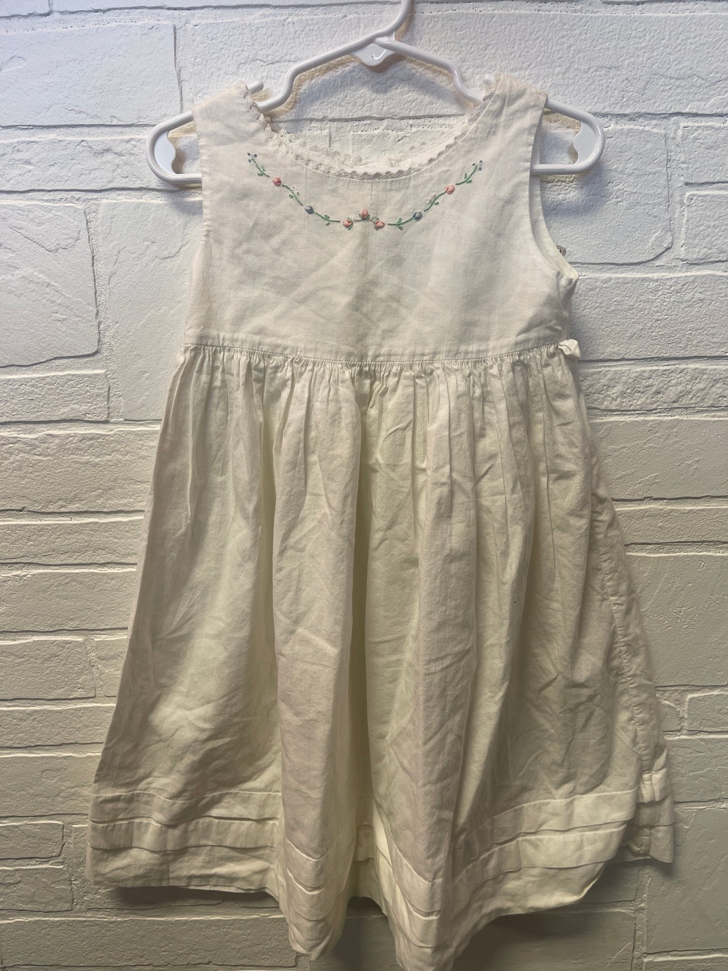 2y Vintage Strasburg Embroidered Dress